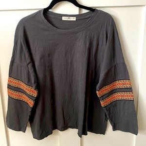 Natural Life Long-Sleeved T-Shirt Size S/M